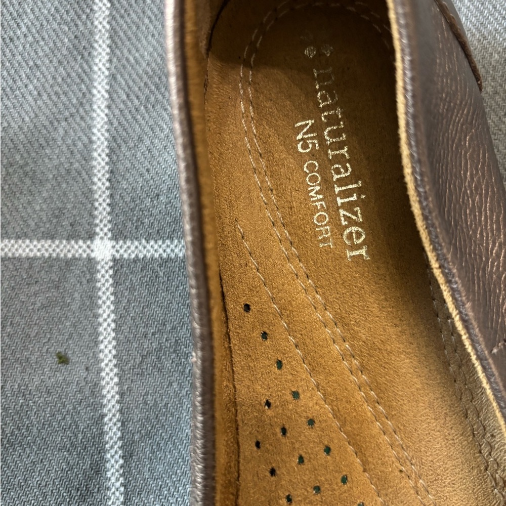 Naturalizer metallic Leather flats